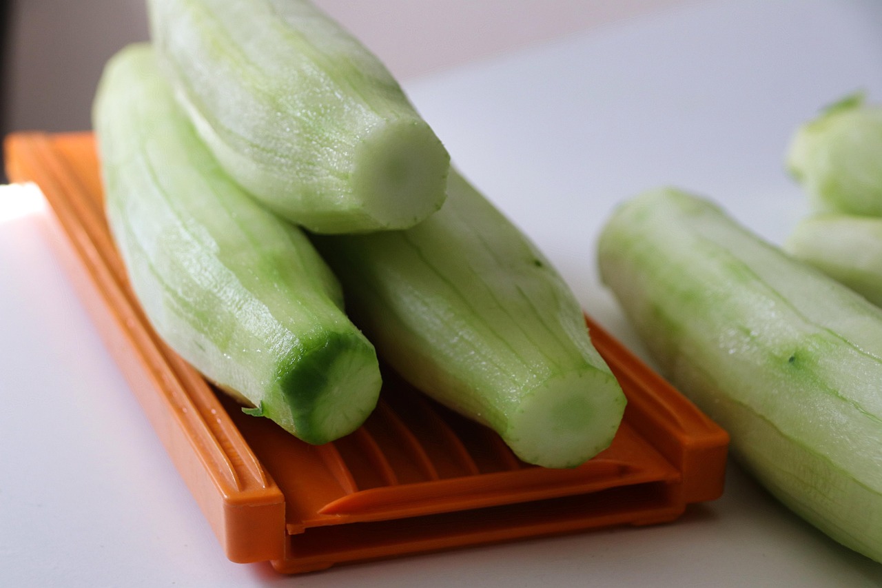 Gurkensalat – Cucumber salad with Vinaigrette
